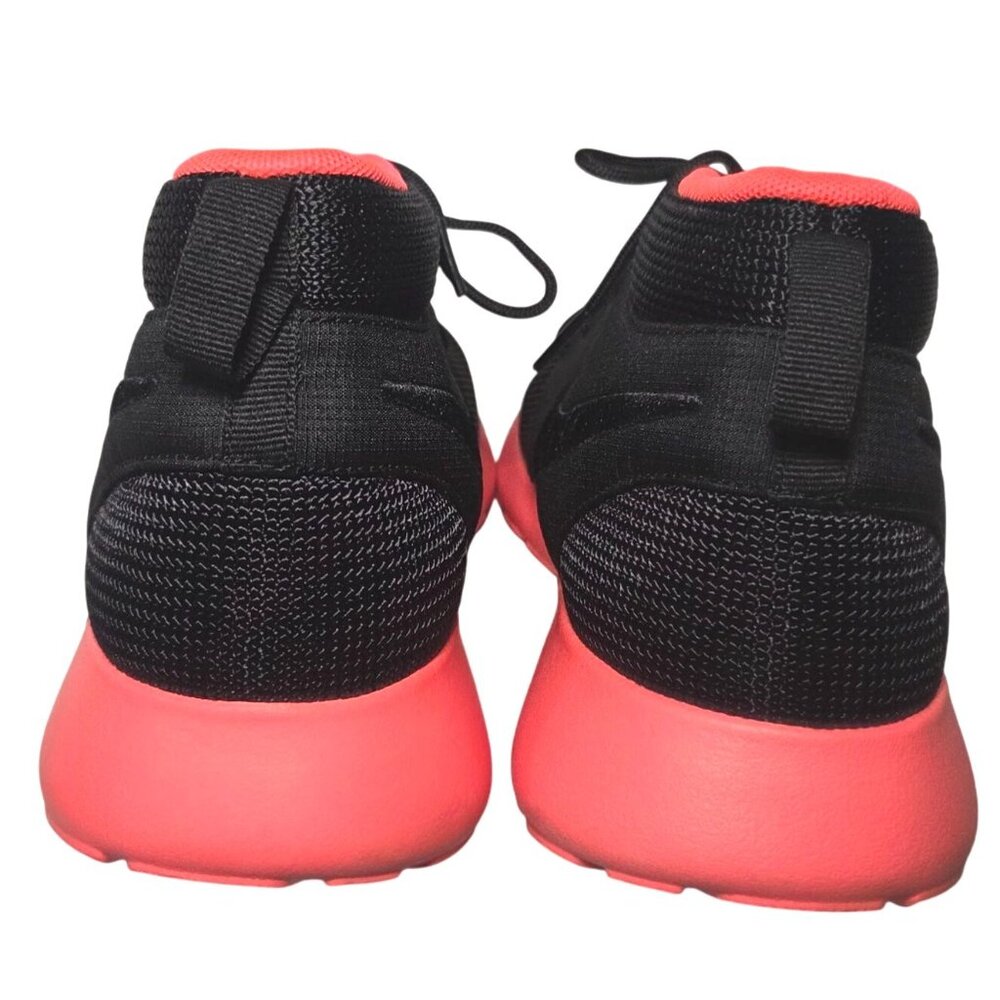 Rare Nike Mens Roshe Run Mid in Black and Atomic Red Size 10.5 Sneakerboot - Picture 5 of 8